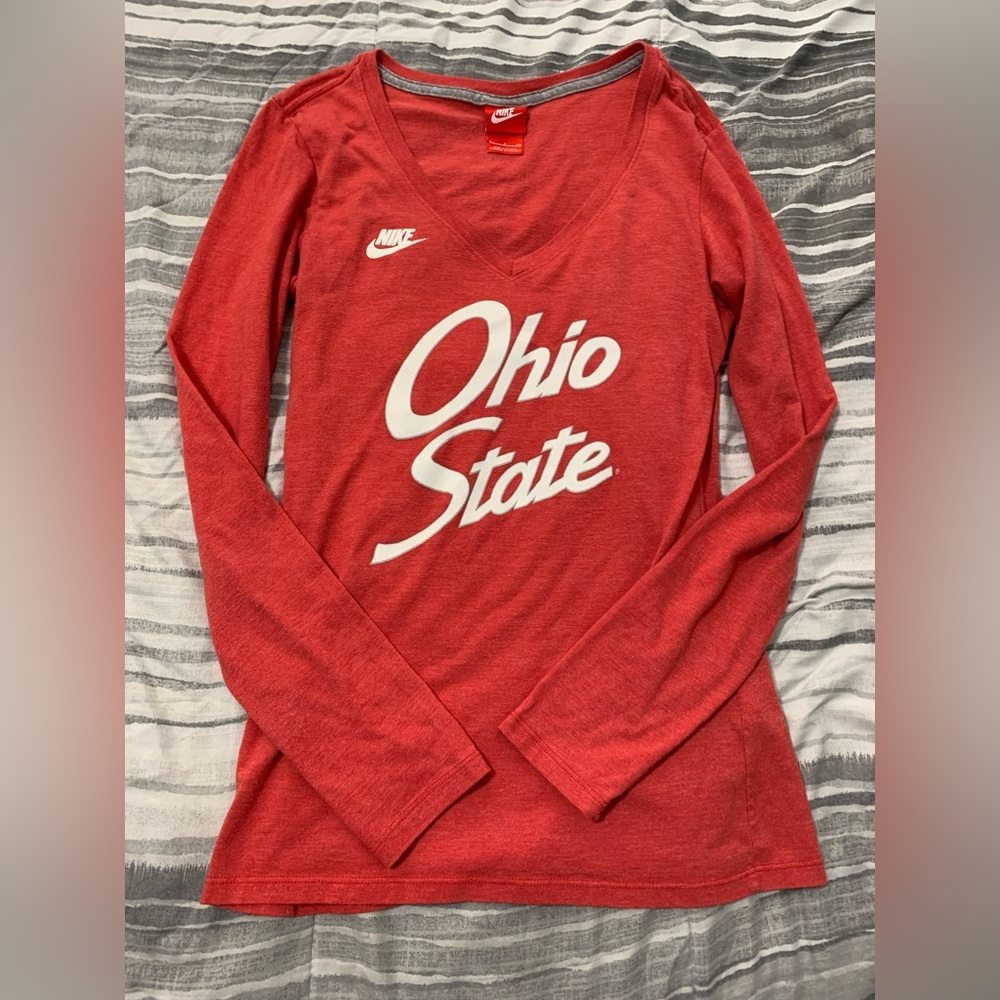 Nike, Ohio State, long sleeve v-neck shirt. Small